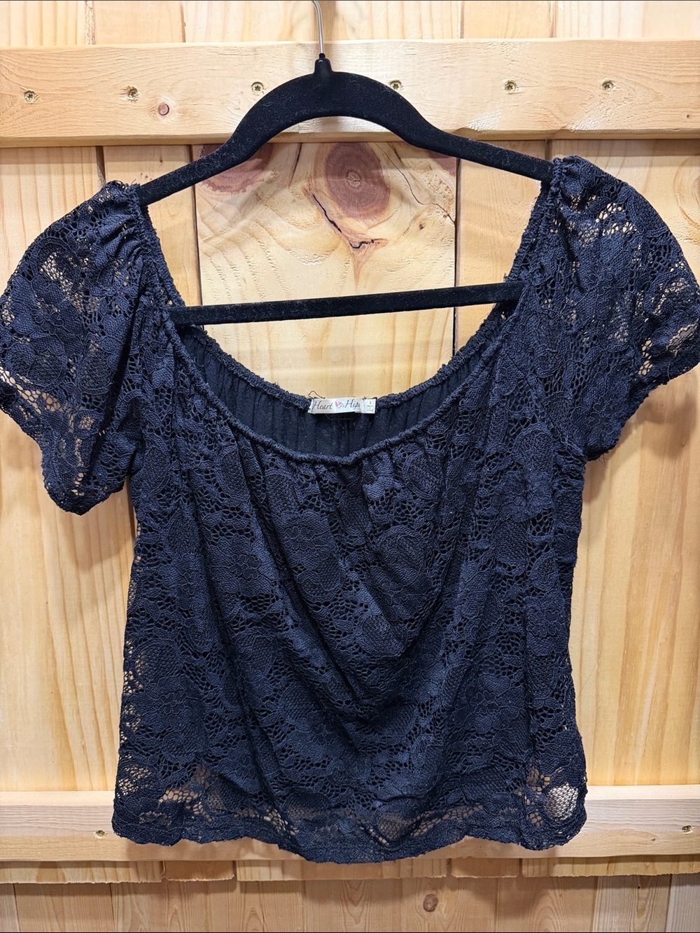 Lace Scoop-Neck Short Sleeve Top - Black